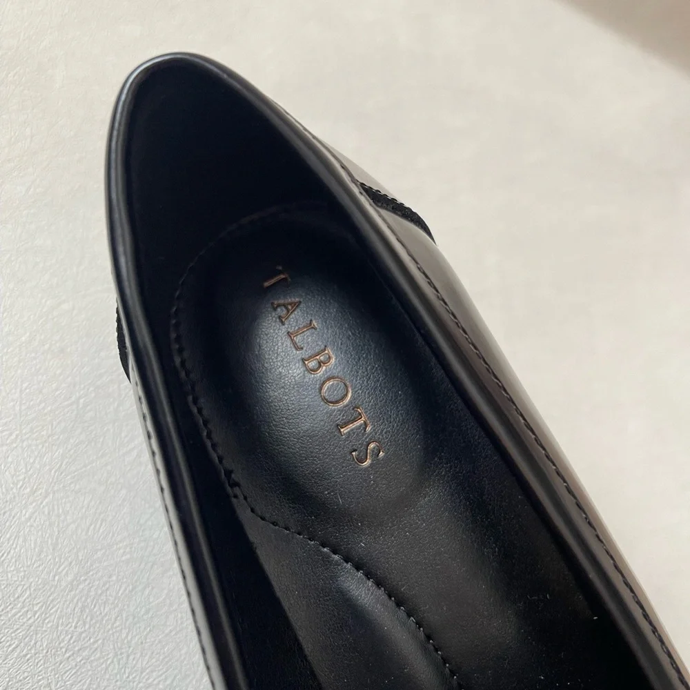 Talbots Gianna Chunky Black Leather Loafers with Gold Buckle Size 8M 2 inch Heel - Picture 7 of 7